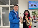 113年國際婦女節主任致贈民眾溫馨巧克力